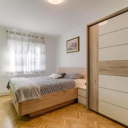 Apartman With Wifi - 17401